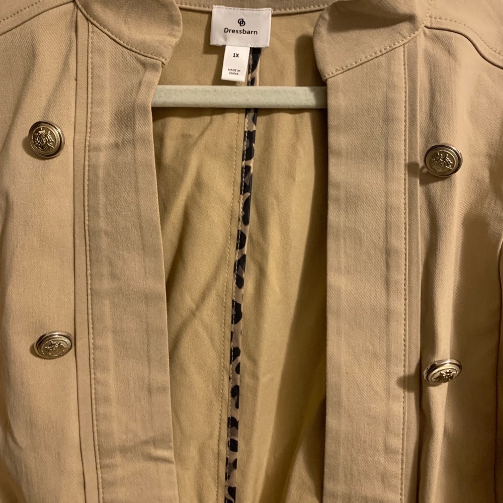 NWOT! Dressbarn Beige Jacket - Picture 2 of 4